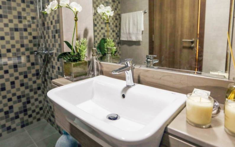 Interior design – Azizi Farishta