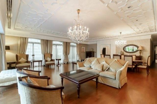 Interior design – XXII Carat#1