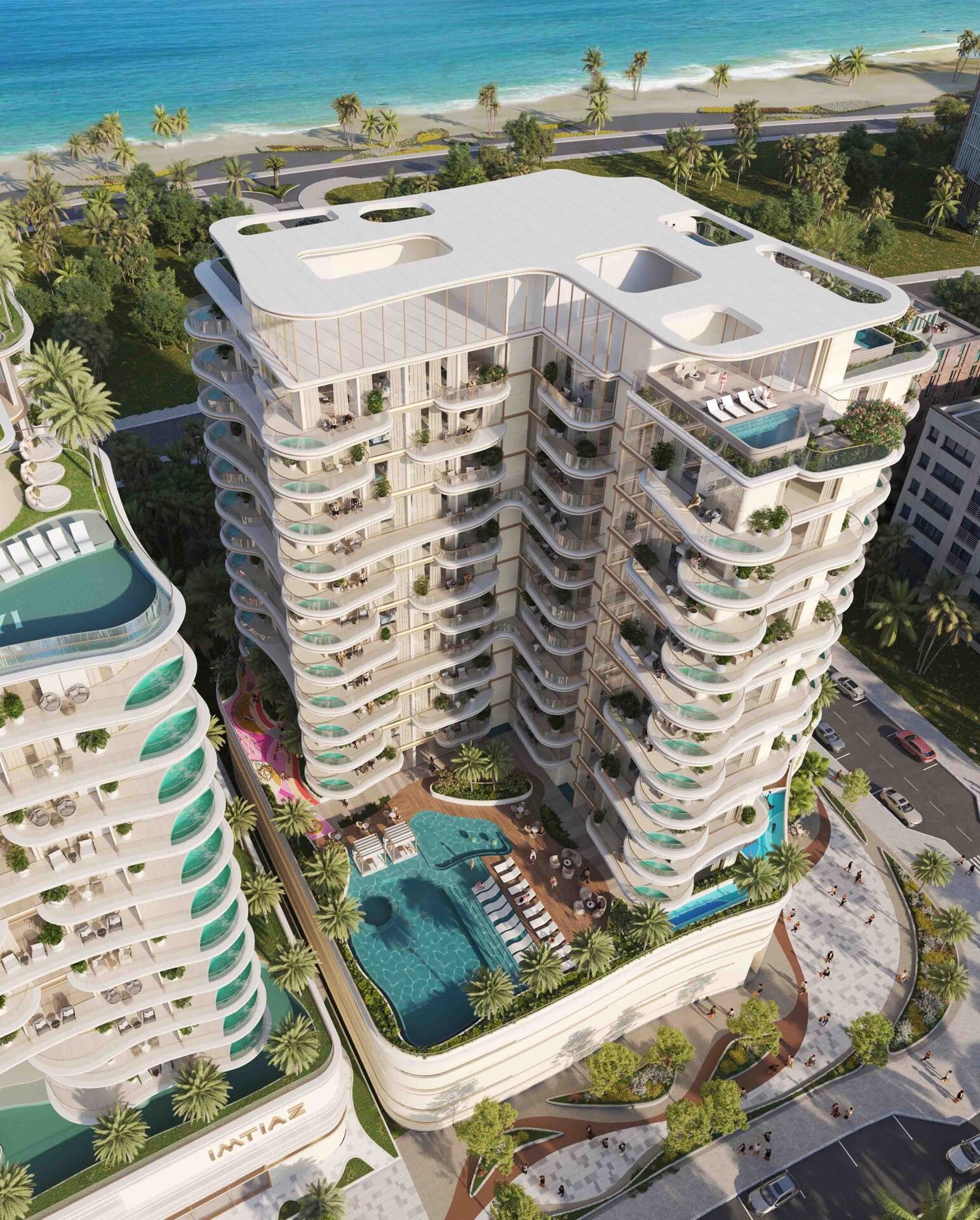 Gallery Beach Walk Grand 2